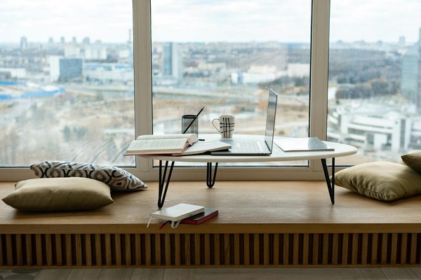 How Might Electric Vehicles Transform the UK's Automotive Industry in the Next Decade?